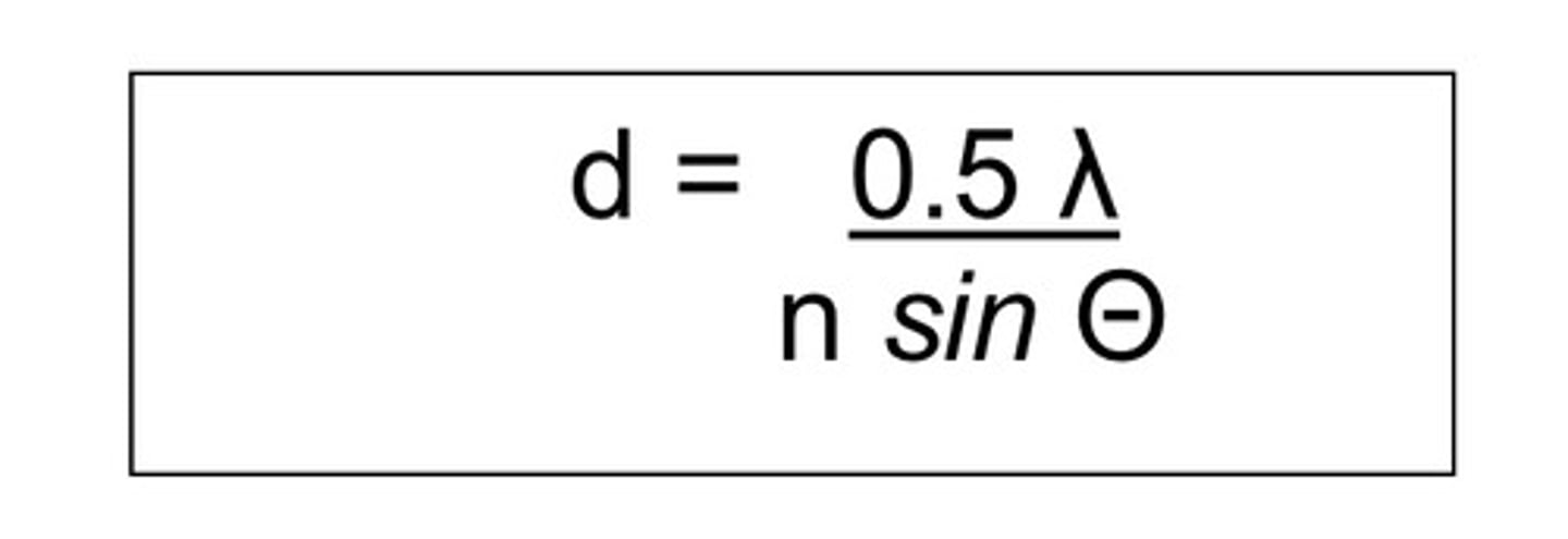 <p>The smallest noticeable distance btw 2 points.</p><p>Abbe's formula: omega = 0,61x(wavelength/nxsinomega)</p><p>color which the sum of them is the white light</p>