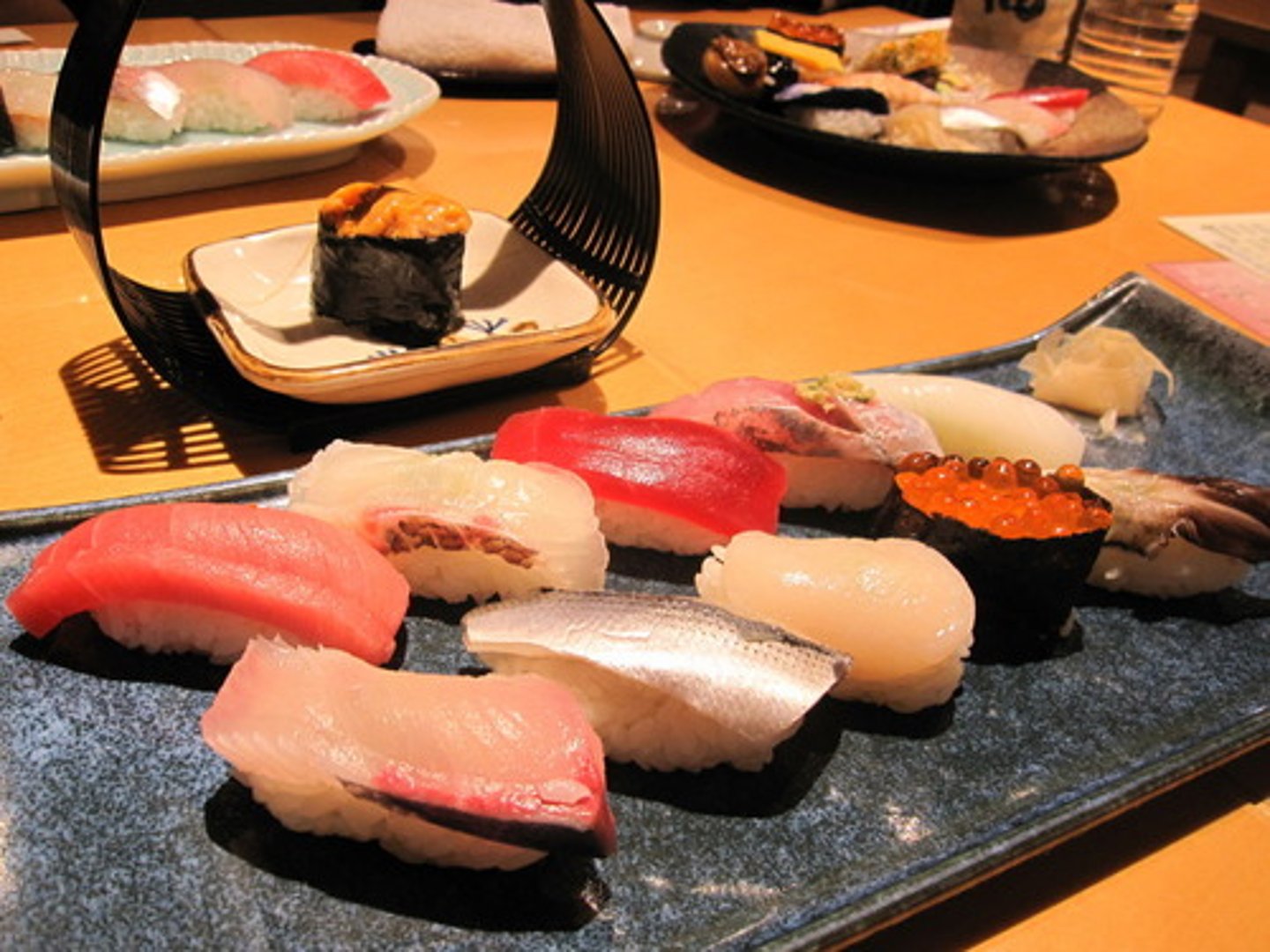 <p>すし</p>