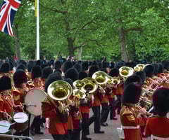 <p>quân đội, binh lính</p>