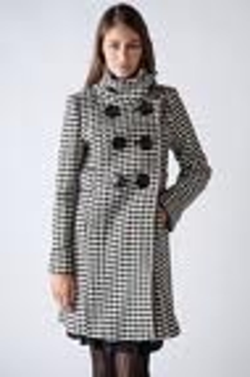 <p>coat (nice)</p>