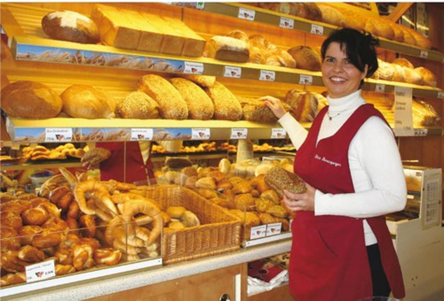 <p>hier kann man frisches Brot kaufen</p>