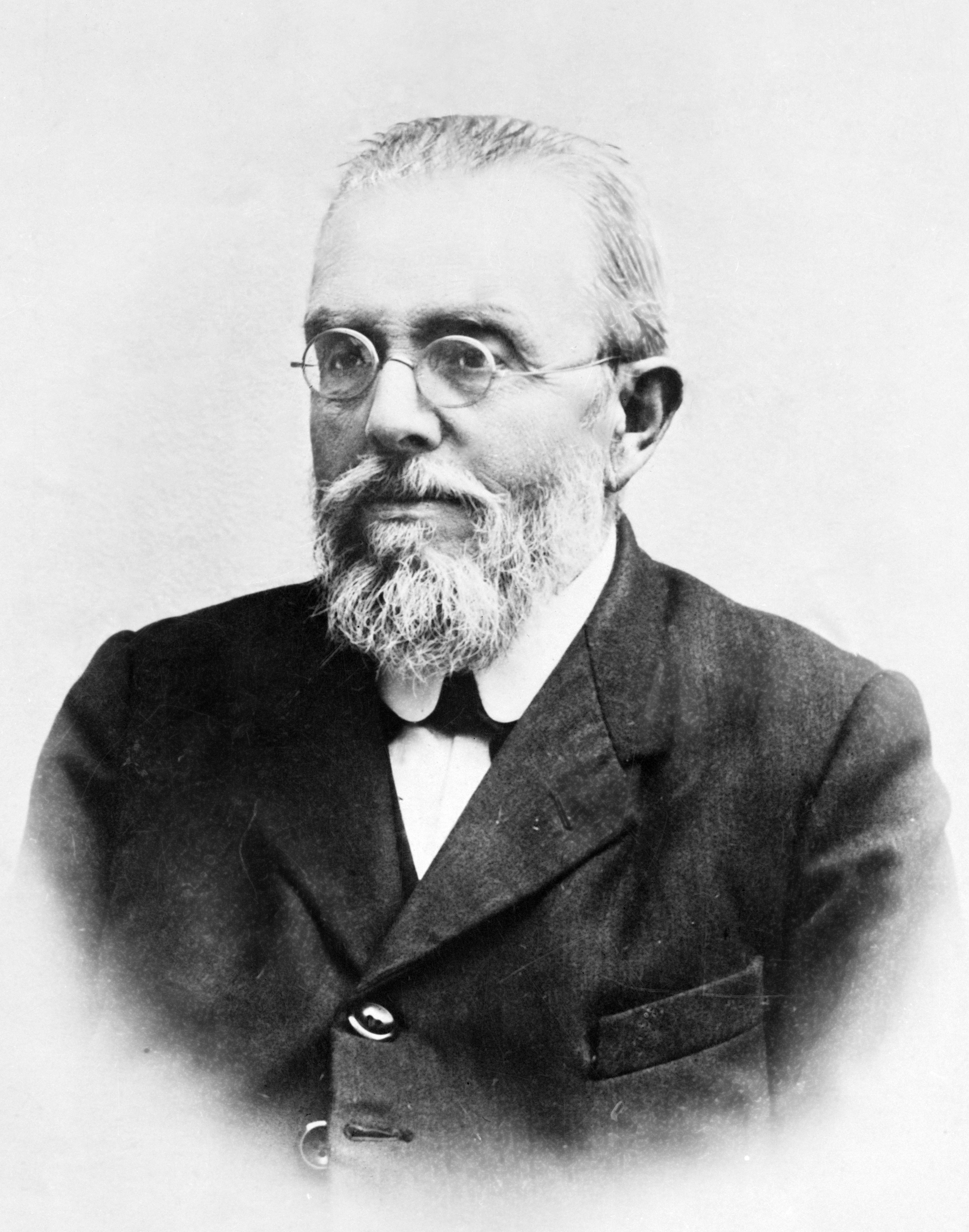<p>were Italian physicians known for their contributions to the study of malaria, particularly in identifying the life cycle of the malaria parasite and its relationship with the Anopheles mosquito. Their work advanced the understanding of malaria transmission and helped shape public health responses. They were instrumental in furthering the understanding of malaria vectors and contributed significantly to parasitology. </p>