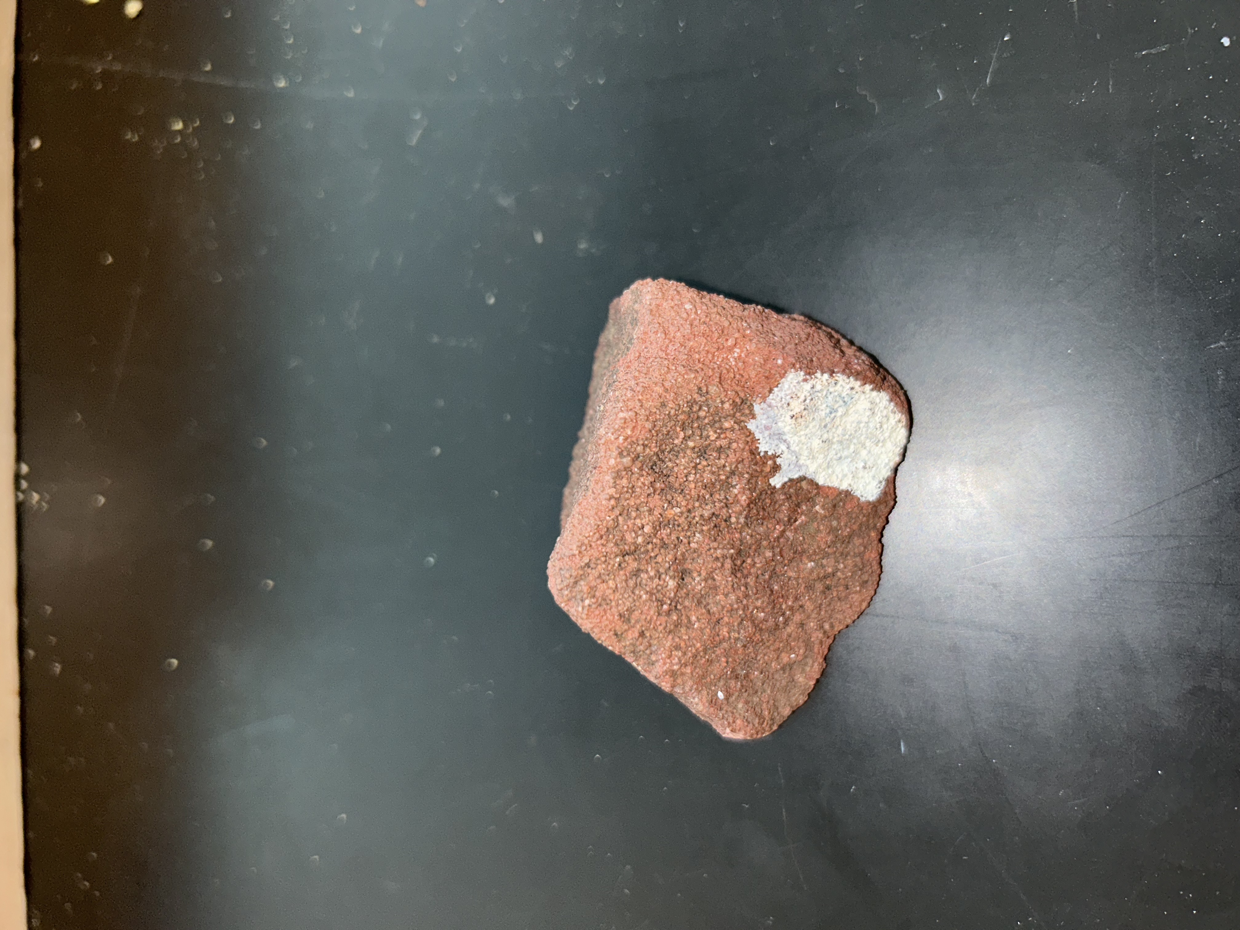 <p>red or metallic</p><p>red/brown streak</p>