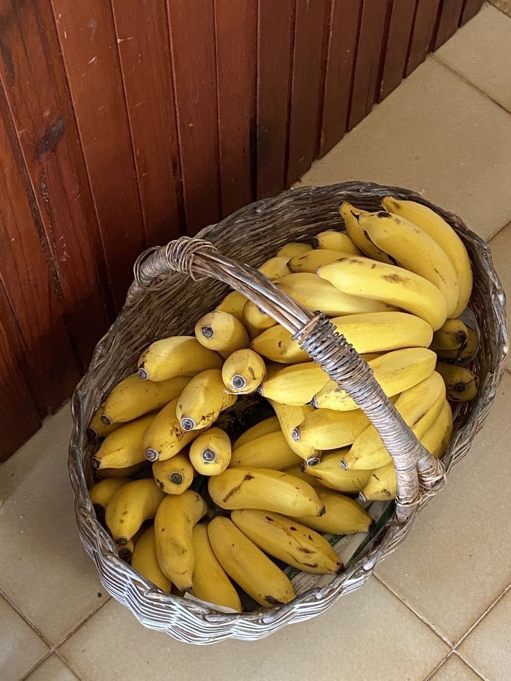 <p>banană</p>
