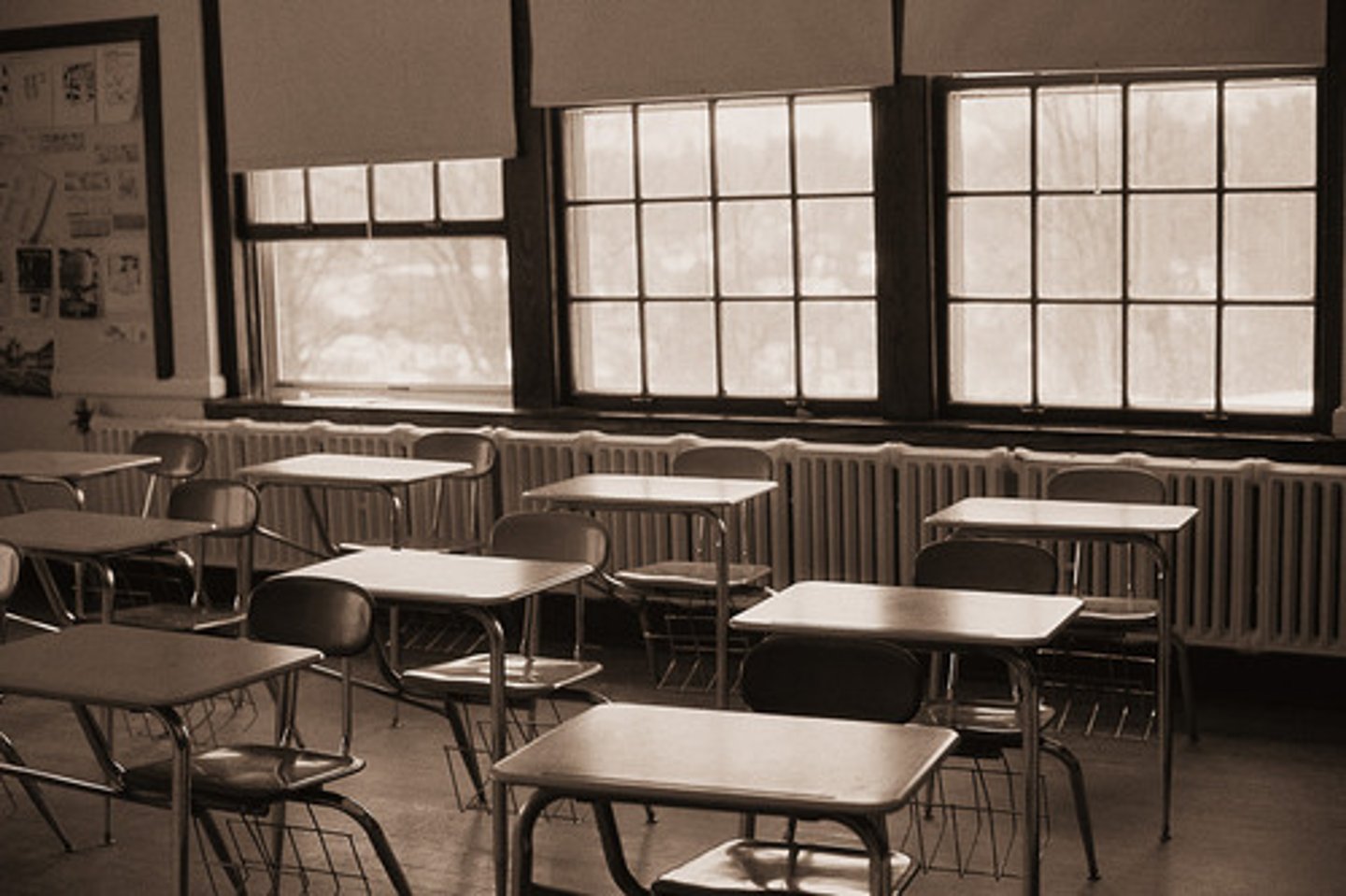 <p>classroom, classrooms</p>