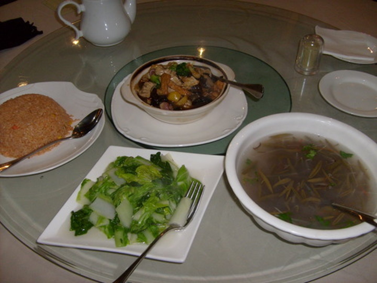 <p>(sùcān )</p><p>vegetarian meal</p>