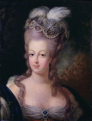 saying attributed to Marie Antoinette that showed insensitivity to the unfortunate