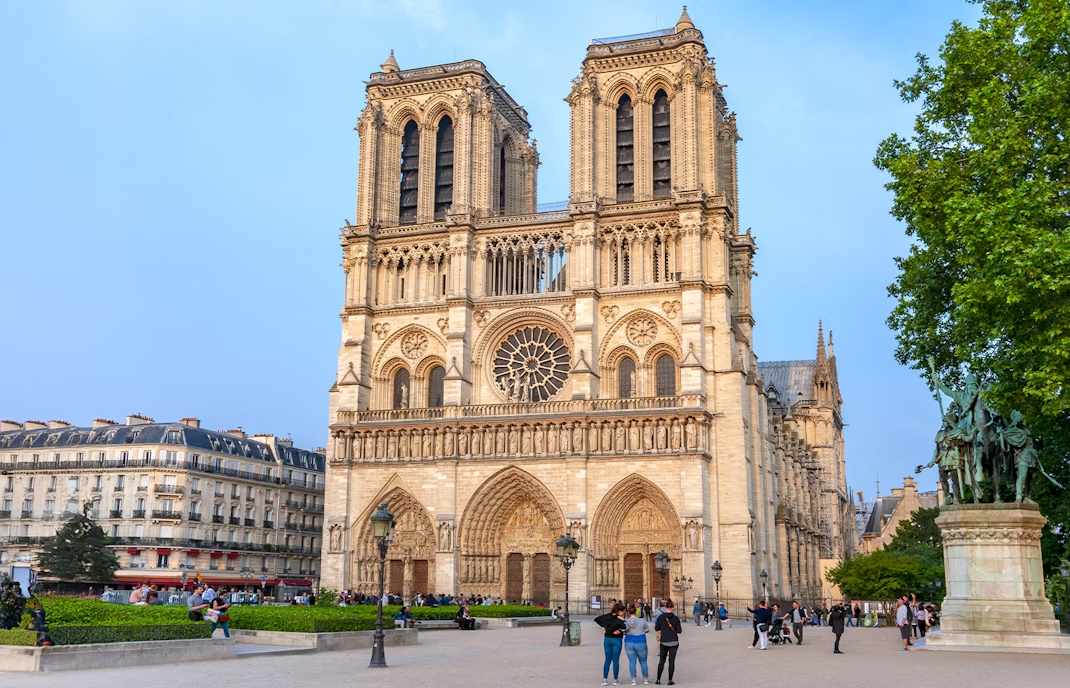 <p><span style="color: rgb(255, 255, 255);"><span>Considered one of the finest examples of French Gothic architecture and a cornerstone of Parisian identity. It has hosted pivotal national events, including the coronation of Napoleon Bonaparte and the funerals of French presidents.</span></span></p>