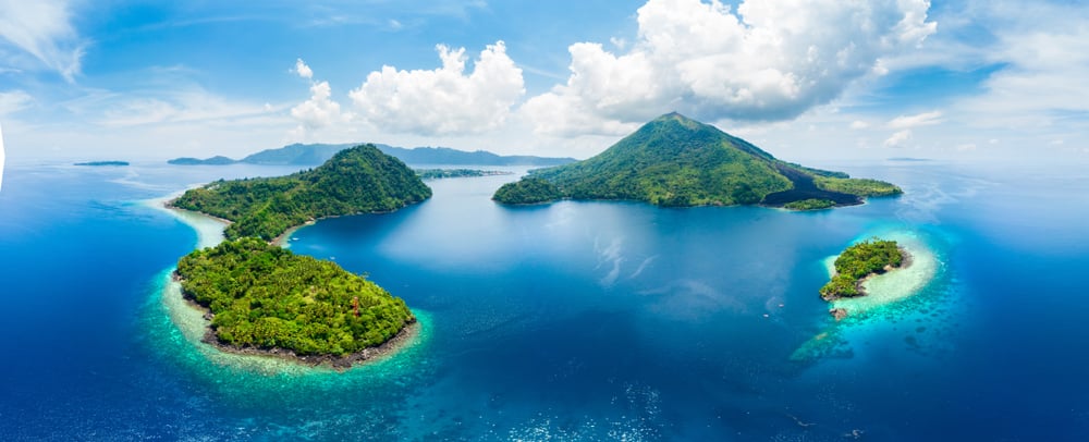 <p>un grupo de islas</p>