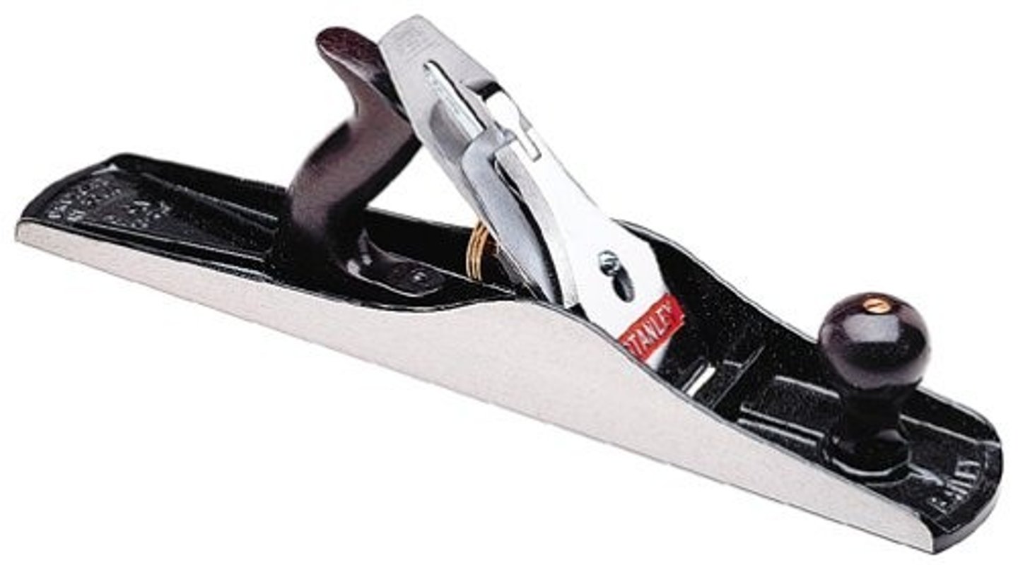<p>Used to remove wood from the edge of a piece of timber. Good for getting a crooked edge straight.</p>