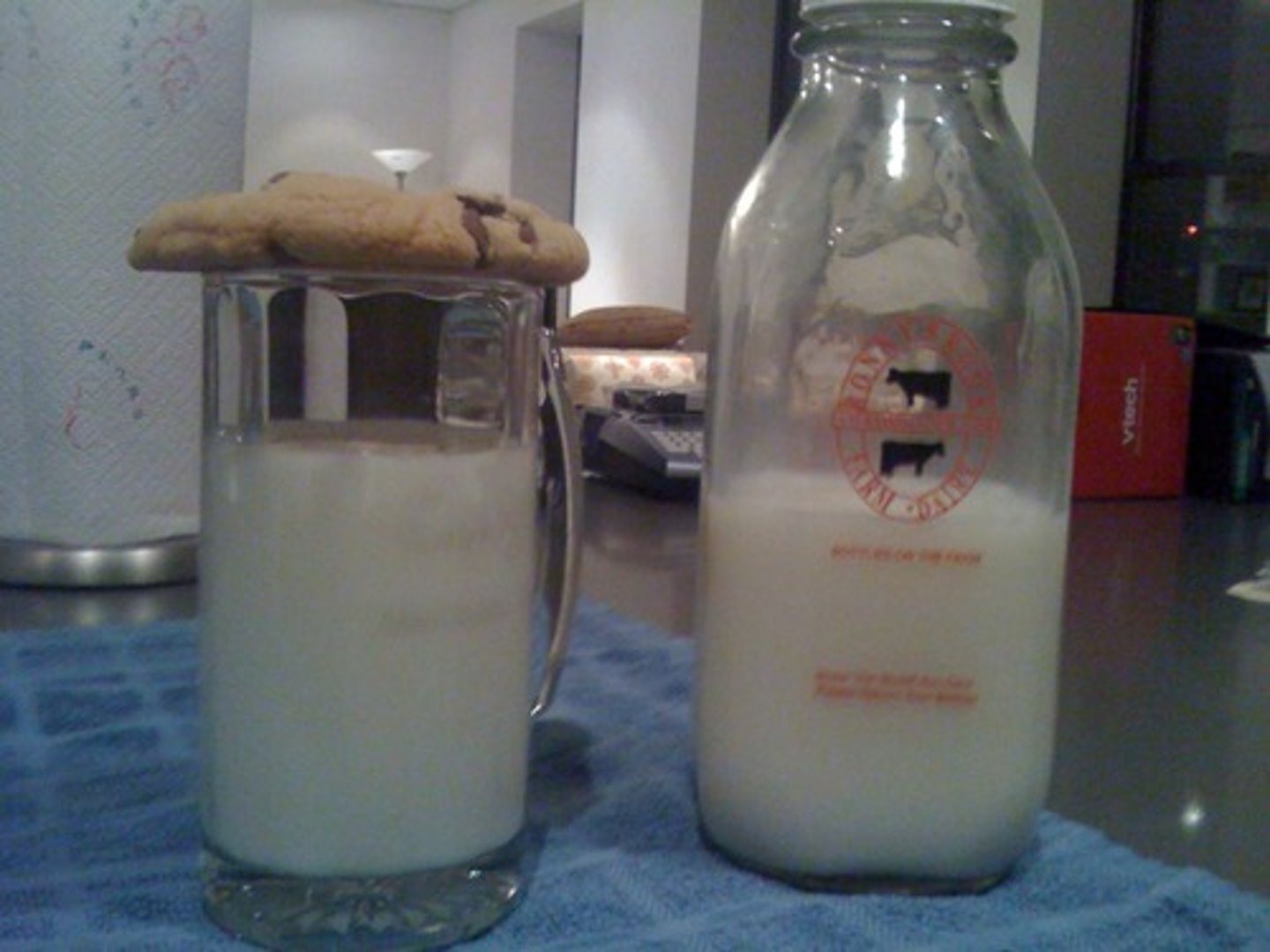 <p>milk</p>