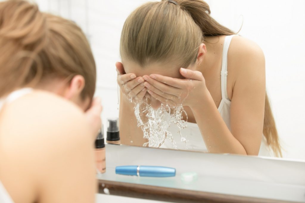 washing one's face