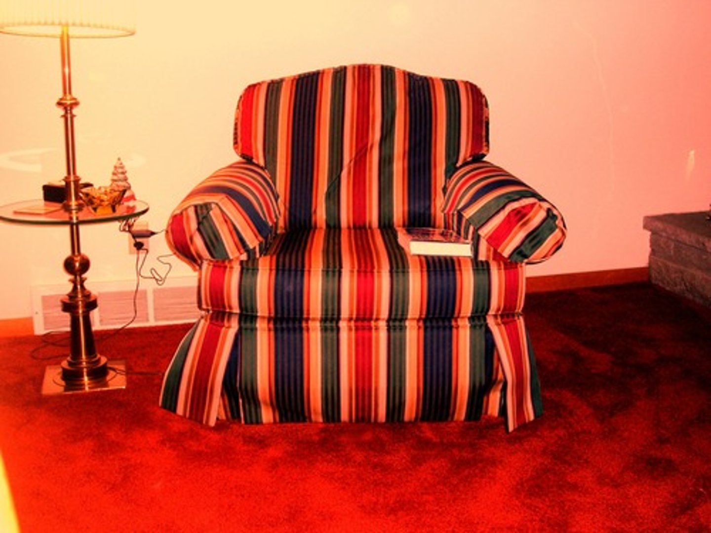 <p>armchair</p>