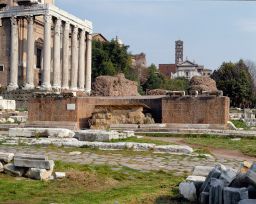 <p>Temple of Caesar</p>