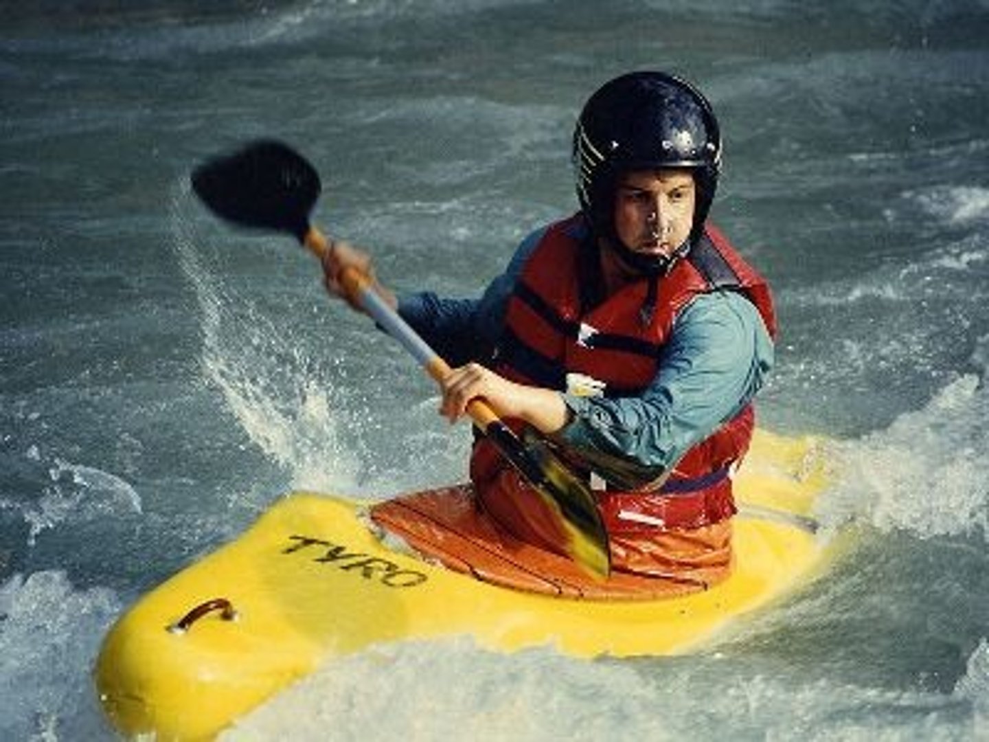 <p>Kayaking (n) /ˈkaɪækɪŋ/</p>