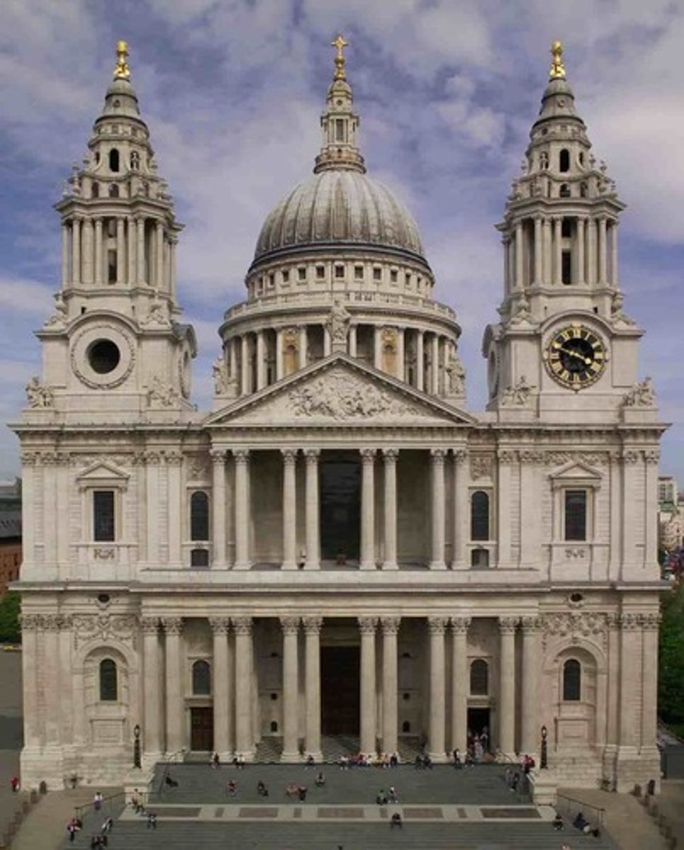 <p>Sir Christopher Wren</p><p>Latin cross</p><p>one of largest domes</p><p>twin towers on either side</p><p>pediment w carvings</p><p>huge entablature</p><p>pediments over windows</p><p>twin ionic columns</p><p>portico</p>