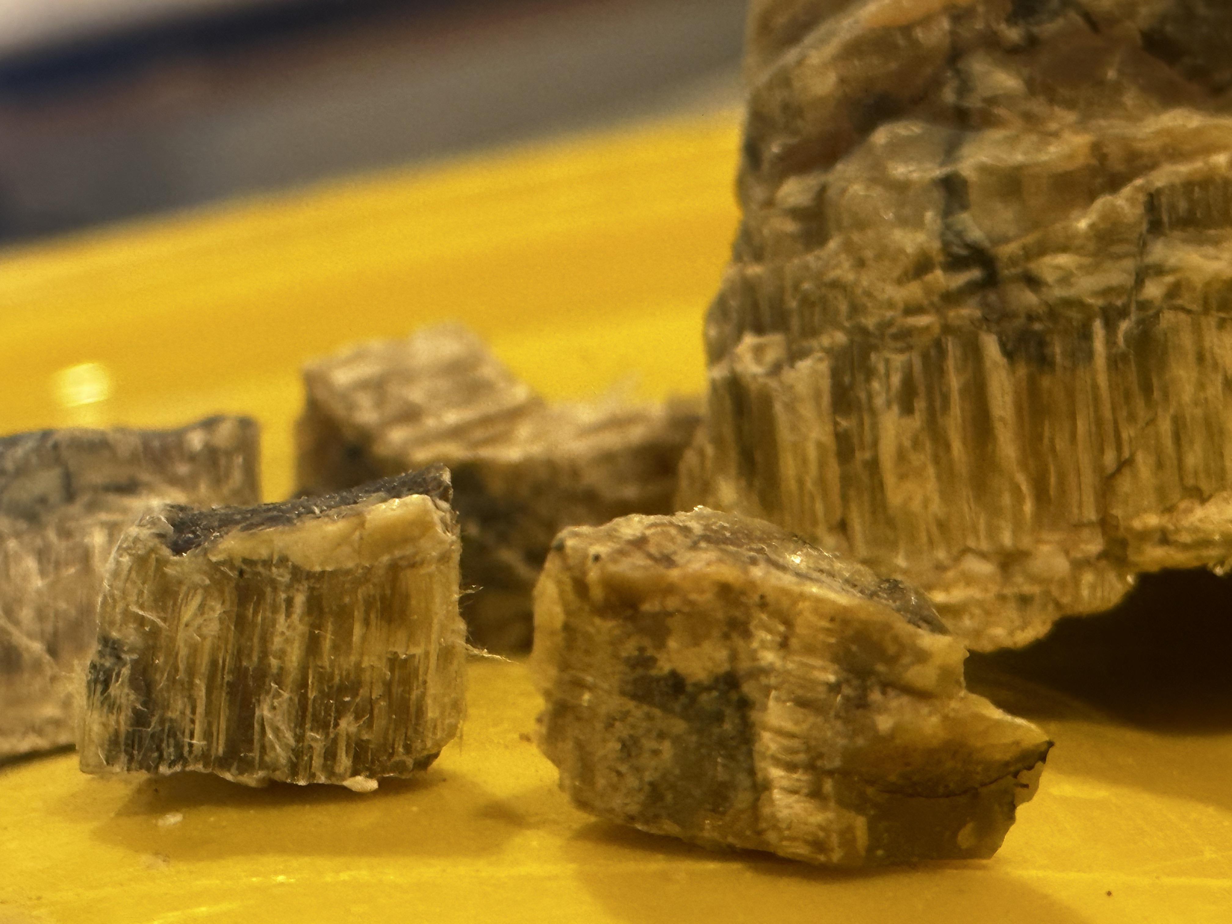 <p>What is this mineral?</p>