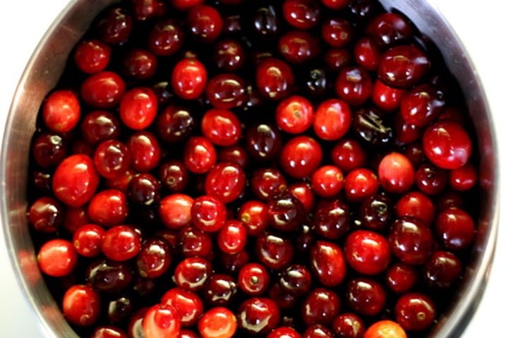 <p>cranberry</p>