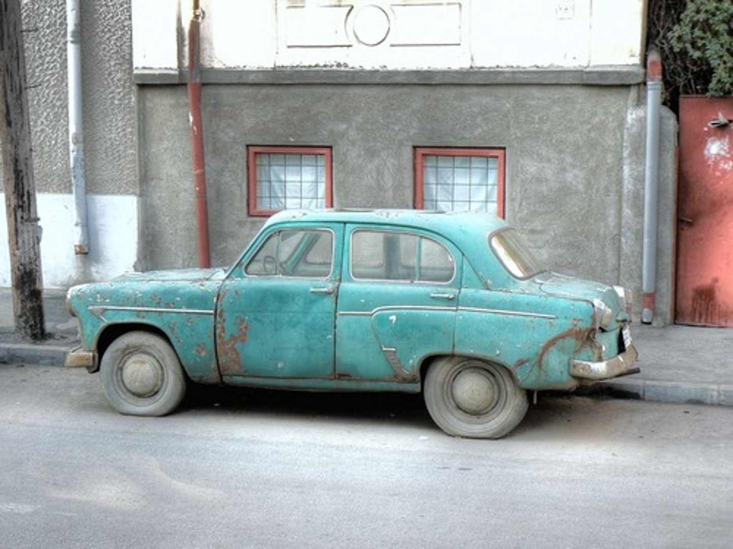<p>secondhand</p>