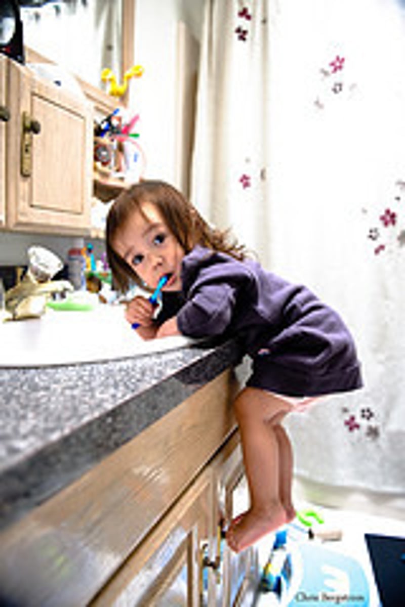 <p>tự lực. Ex: Being _____ helps young adults grow more confident.</p>