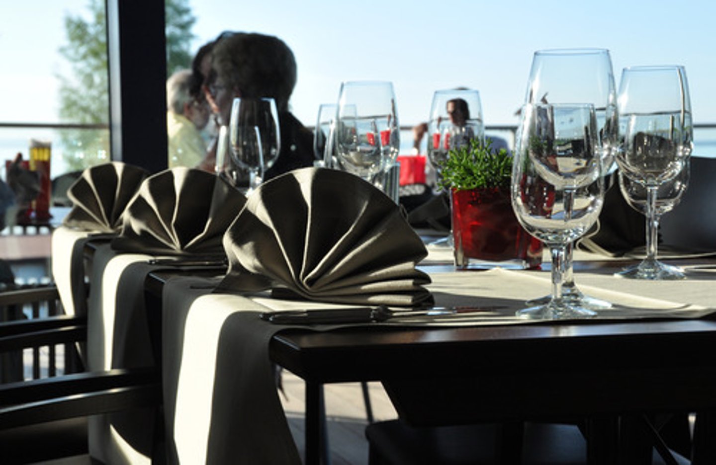 <p>el restaurante</p>