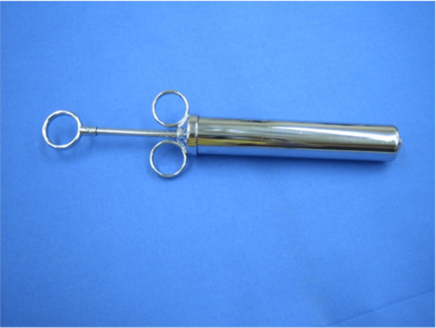 <p>(n.[C])劑量</p>