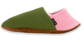 <p>Woven cotton, Sherpa lining</p>