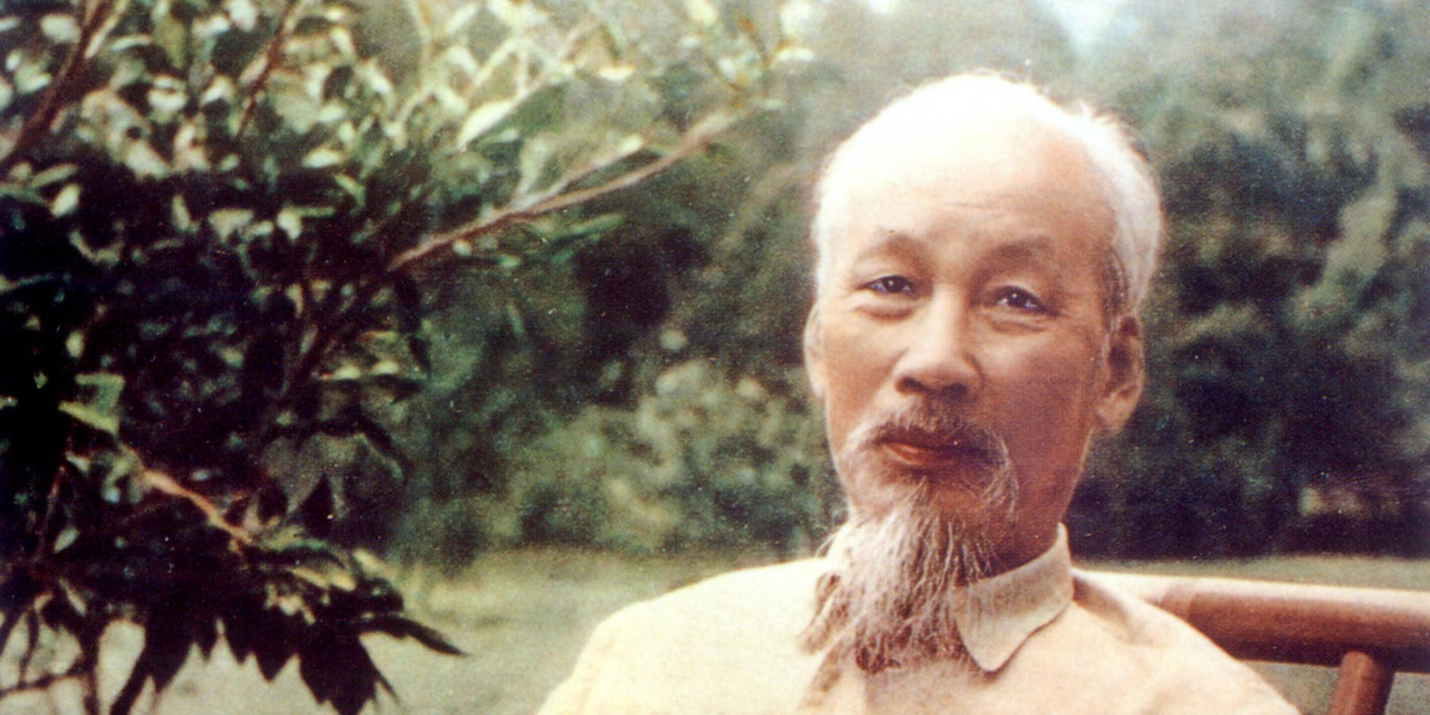<p>Leader of the Vietnamese communist movement (Viet Minh). Strategically combined nationalism and guerrilla warfare to defeat France, then the U.S.-backed South Vietnam.</p>