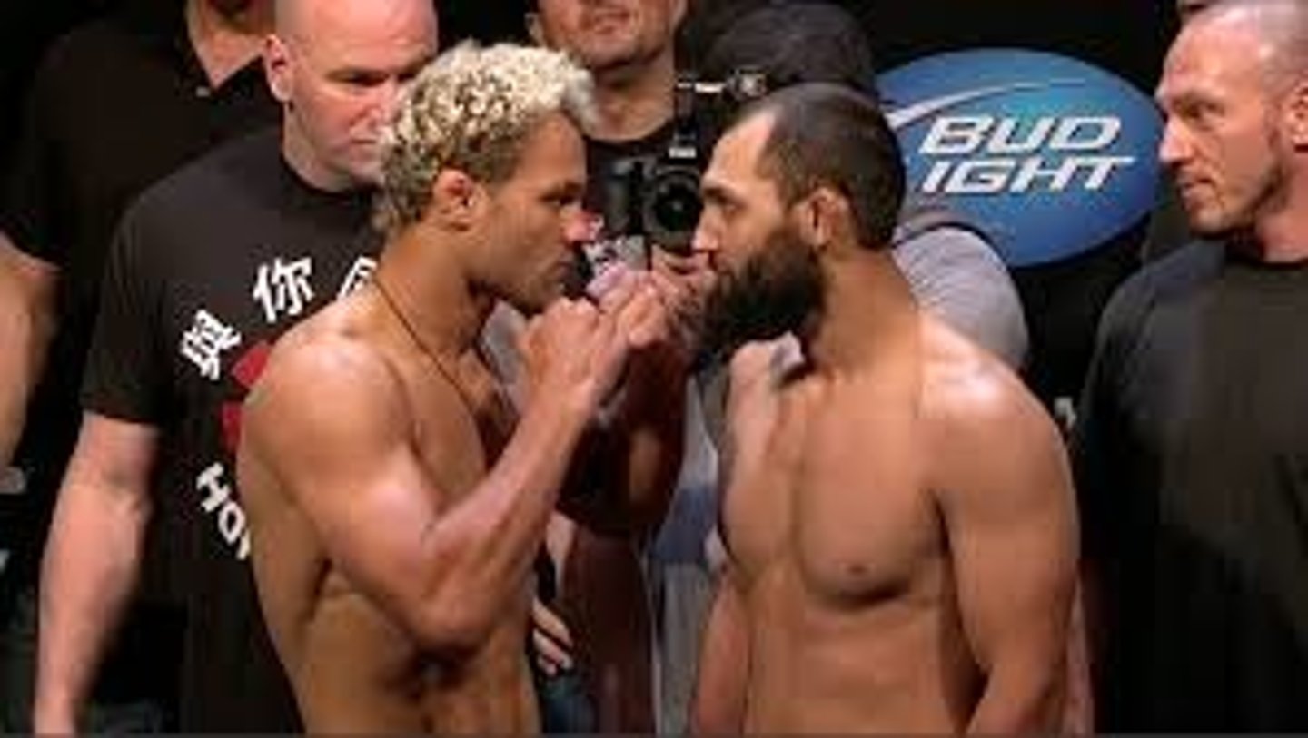 <p>to face / confront</p>