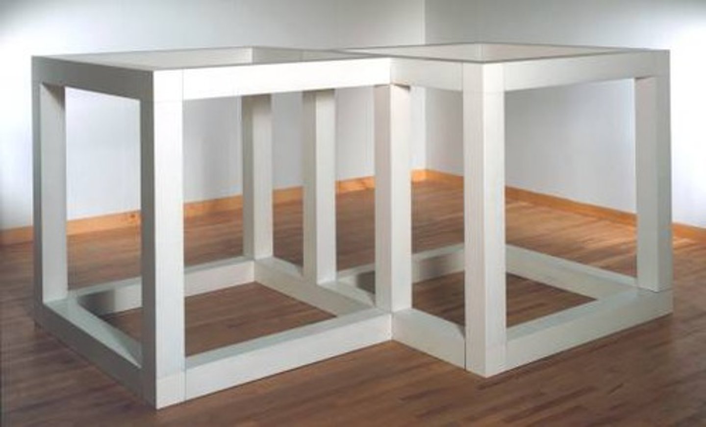 <p>[ˈmɑː.dʒə.lɚ] theo mô đun</p><p>ex: The company offers modular homes that can be expanded over time.</p>