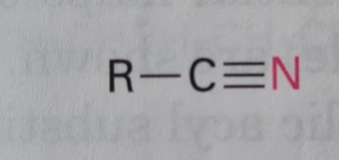 <p>Hvordan omdannes nitril til carboxylsyre?</p>