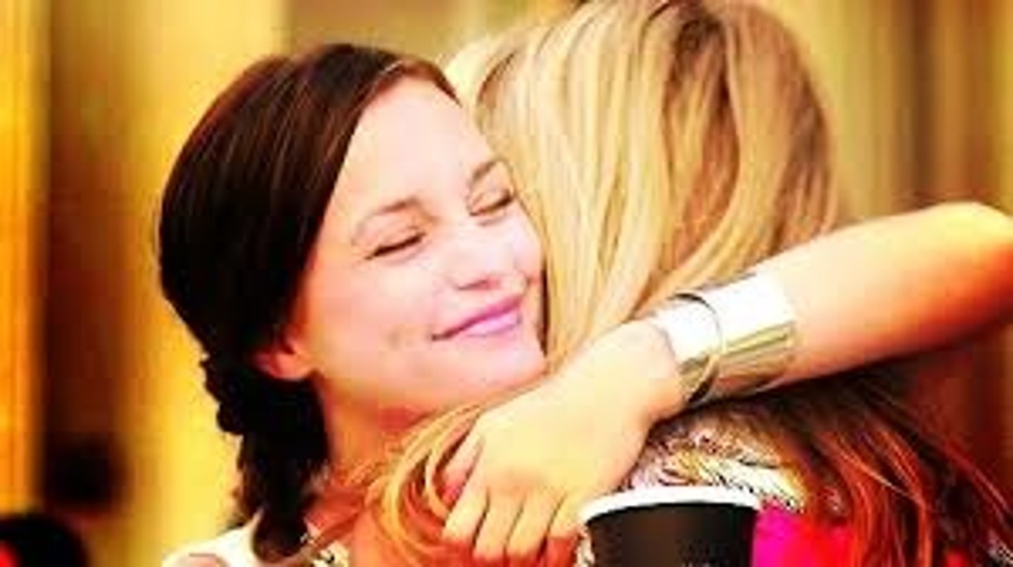 <p>поднять настроение, подбодрить</p>