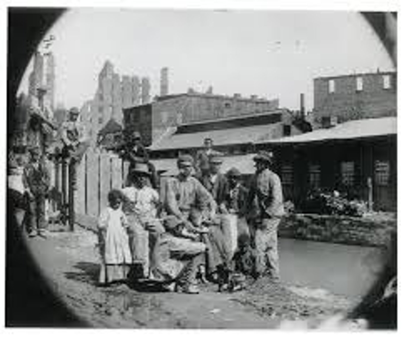 <p>Literally, "free people of color";</p><p>term used to describe freed slaves and people of</p><p>mixed racial background in Saint Domingue on the</p><p>eve of the Haitian Revolution.</p>