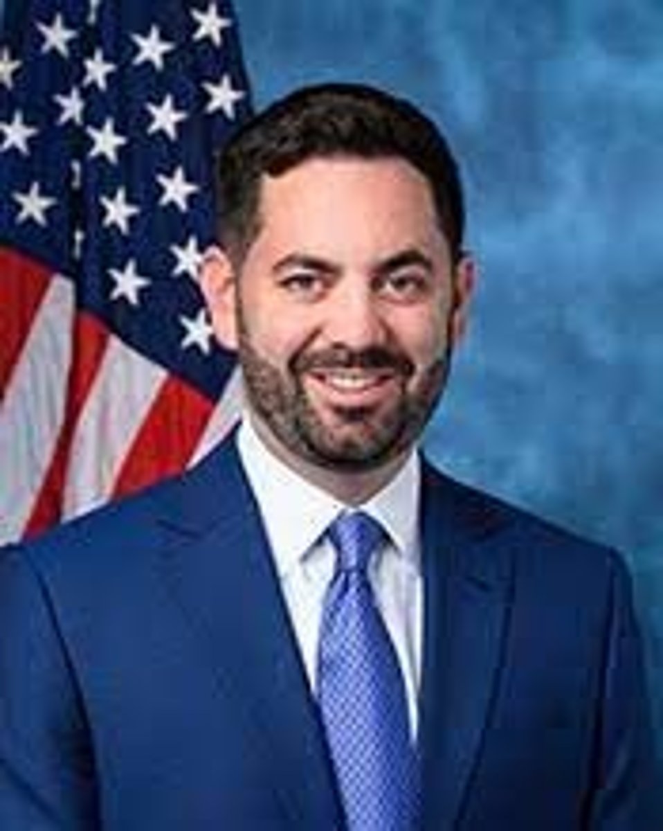 <p>represents us in House of Representatives</p>