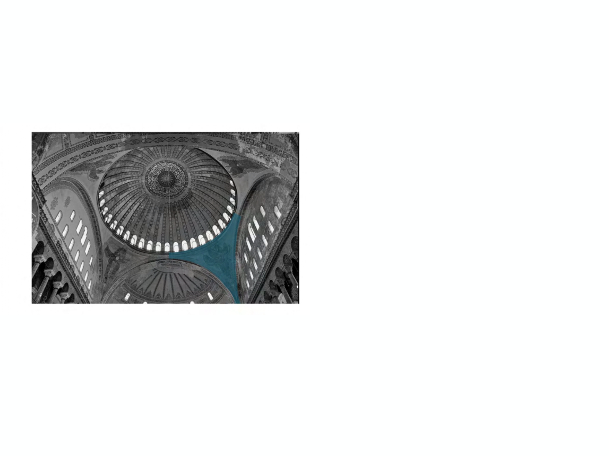 <p>A concave spandrel leading from the angle of two walls to the base of a circular dome. It is one of the means by which a circular dome is supported over a square or polygonal compartment.</p>