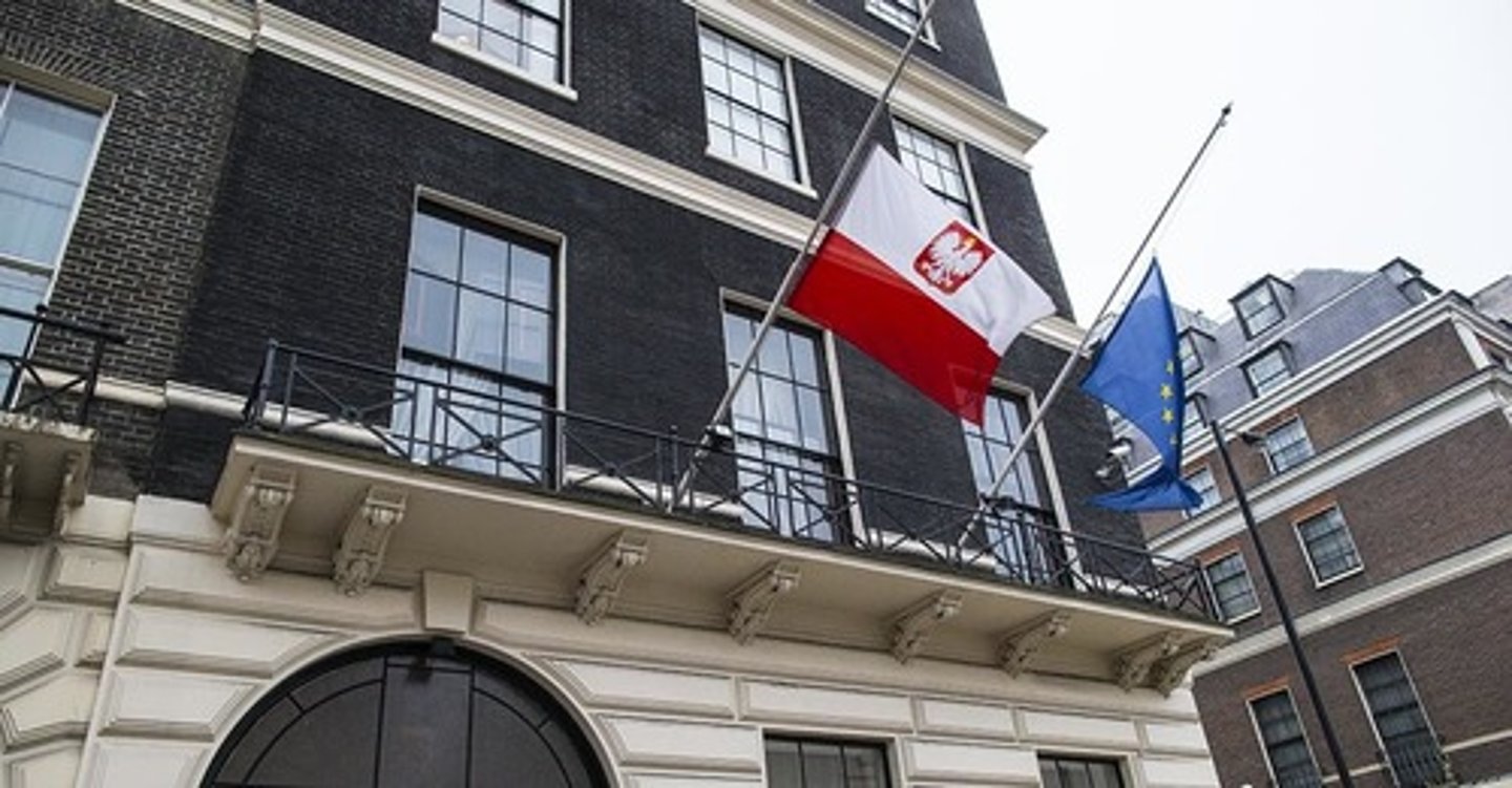 <p>embassy</p>