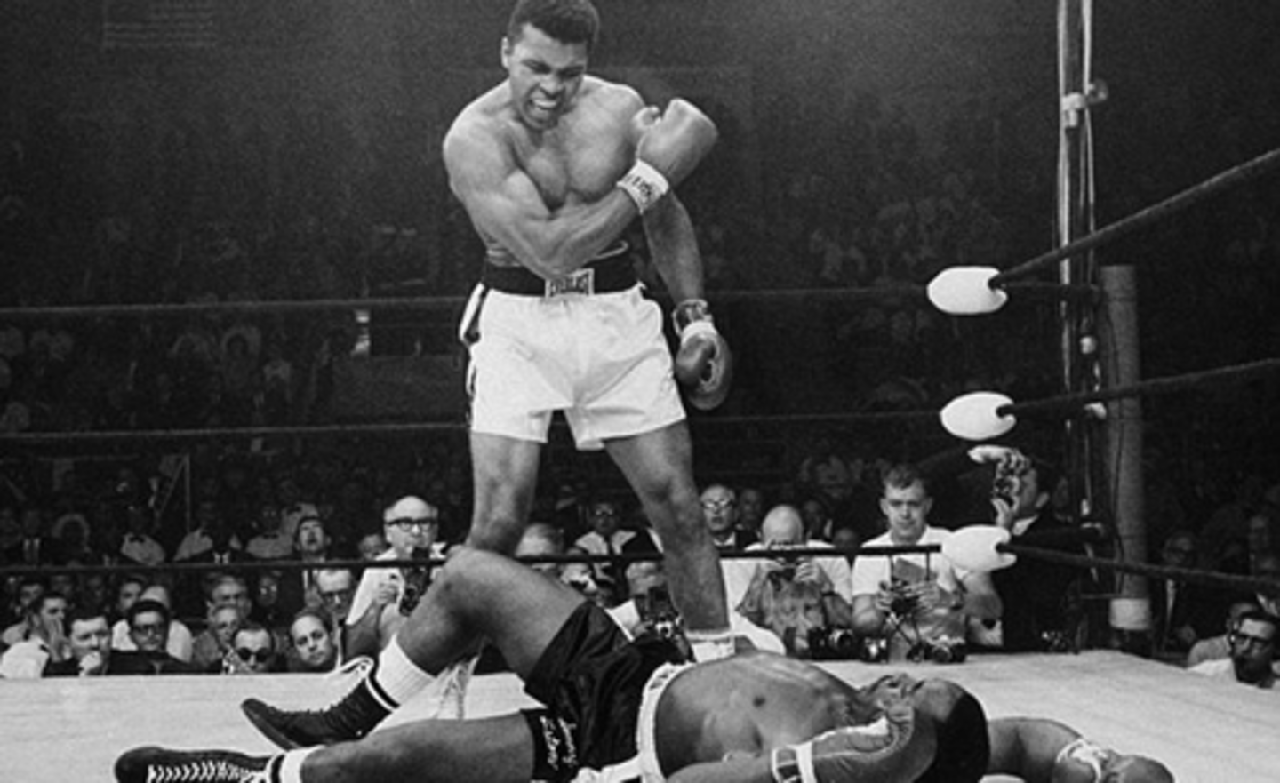 <p>đánh bại, đánh thắng</p>