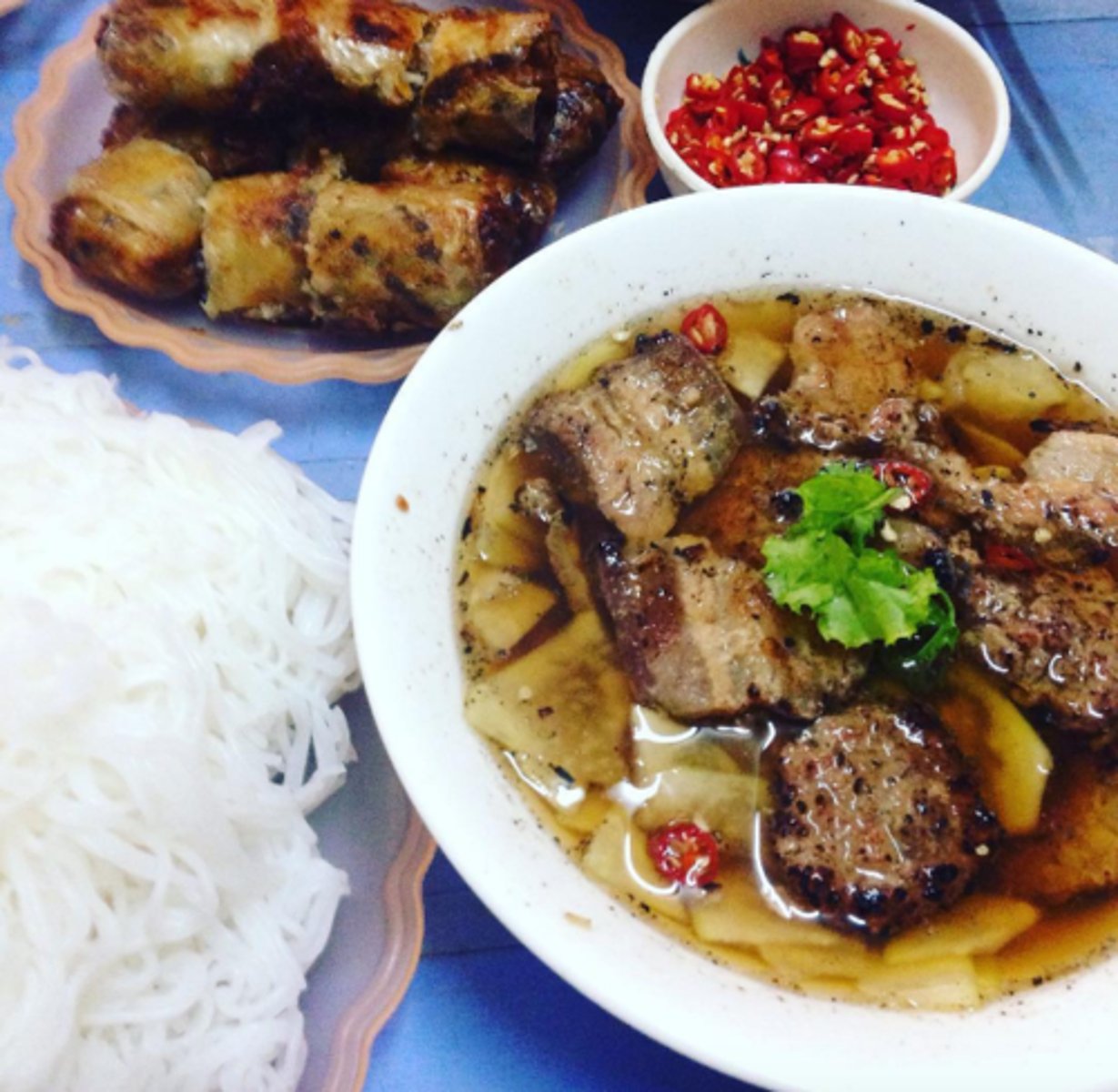 <p>Bún chả</p>