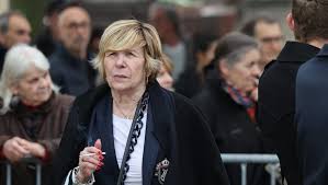 <p>Mimi Marchand</p>