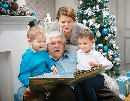 <p>The children’s children.</p><p><span>|ˈɡræn(d) ʃɪldrən|</span></p><p>Внуки</p>