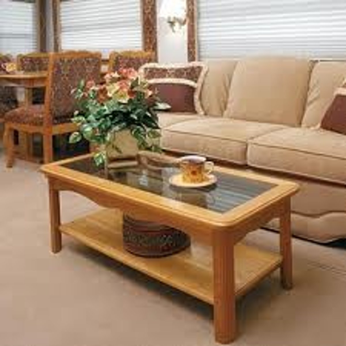 <p>coffee table</p>