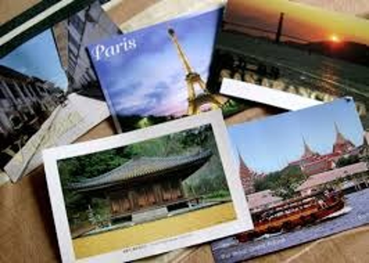 <p>card (post)</p>