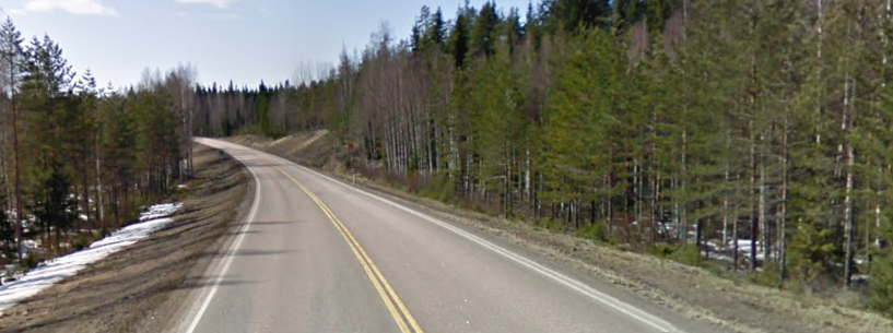 <p>Nordic country characterized by solid white lines and 2 yellow center lines, sometimes continuous, sometimes dashed.</p>