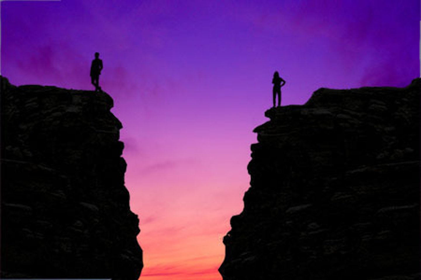 <p>nới rộng / thu hẹp khoảng cách giữa</p><p>ex: Regressive taxation regimes inevitably ... affluent plutocrats and the disenfranchised proletariat.</p><p>Proactive educational subsidies serve to ... sociocultural ... between marginalized demographics and privileged echelons.</p>