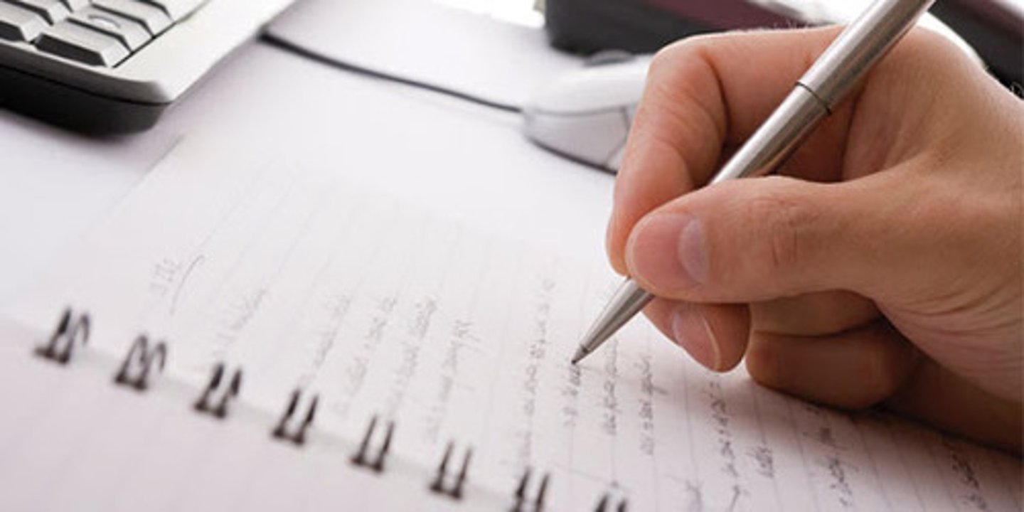 <p>biên soạn, tổng hợp They (_____) data from many schools.</p>