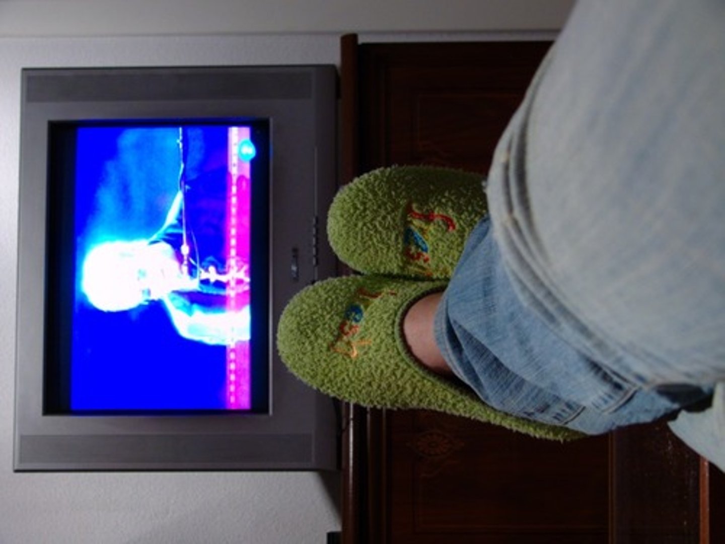 <p>tv kijken</p>