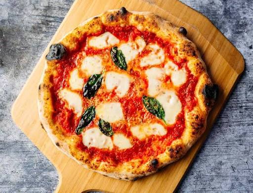 <p>Yo quería</p><p>Yo quería comer pizza para la cena</p>
