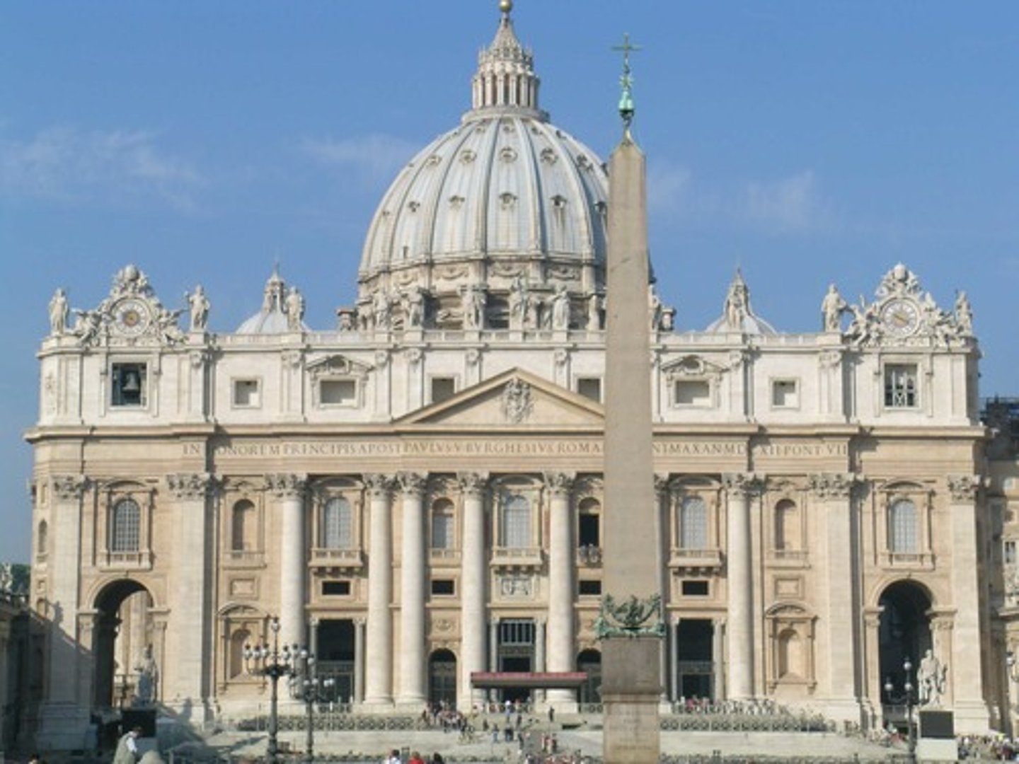 <p>Embraces work from High Renaissance to Baroque. Many architects worked on project over the course of construction. Including Bramante and Michelangelo.</p>