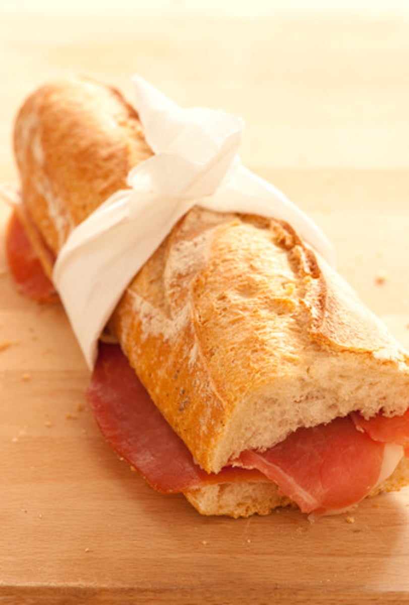 <p>the sub sandwich</p>