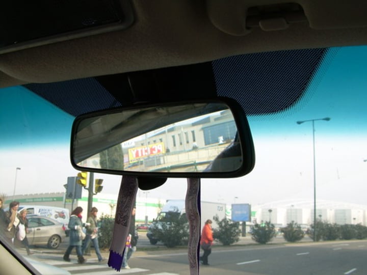 <p>rearview mirror</p>